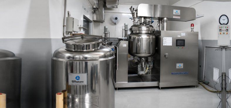 Processing vessels